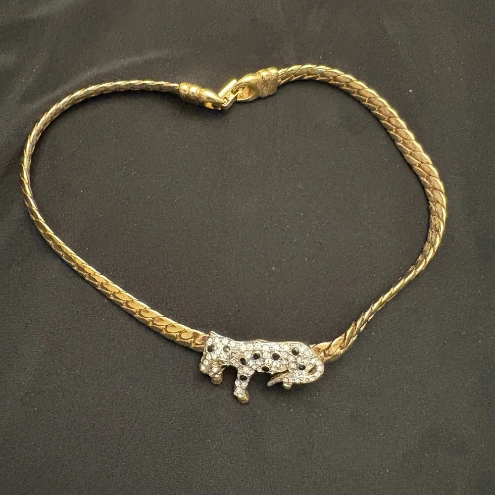 necklace - Picture 1 of 3